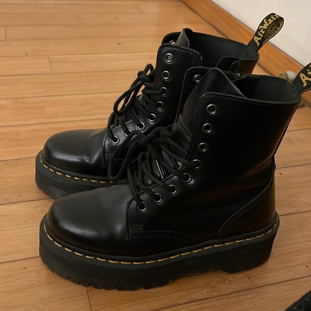 Dr Marten Jadon Boot